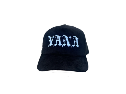 Black Yana trucker